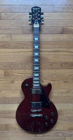 Epiphone Les Paul Studio Electric Guitar With Case Red Wine 1