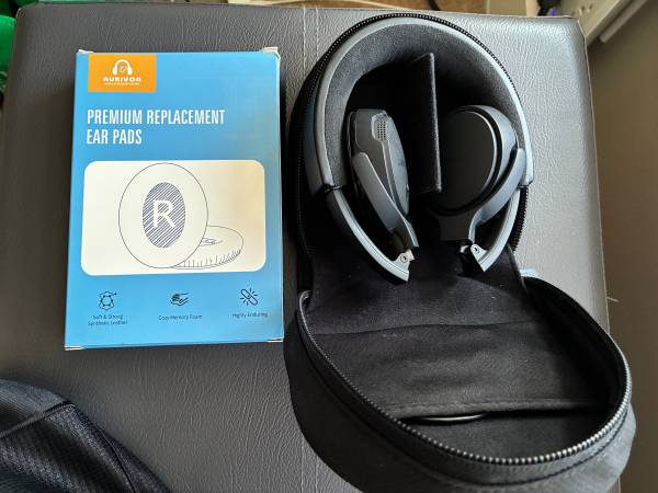 Bose On Ear Wireless Headphones 1