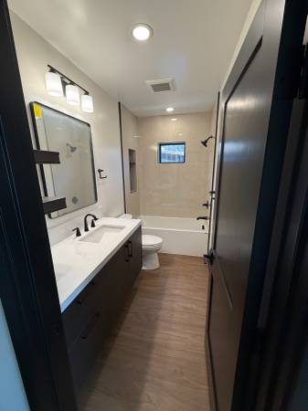 $3,663 / 3br - 1000ft2 - BRAND NEW DETACHED HOME 3 BEDROOM 2 BATH HOME! (Vista (near the village))63845976751875123