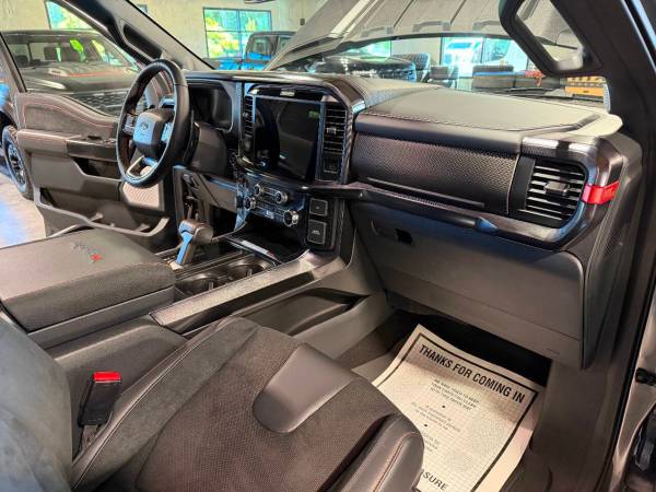 2025 Ford F-150 4x4 4WD - Photo 14