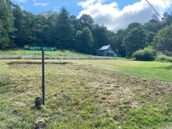 $275,000 / 3br - 1744ft2 - Recently updated 3 bed 2 bath house in beautiful Green Mountain, NC (Green Mountain)64029203357314122