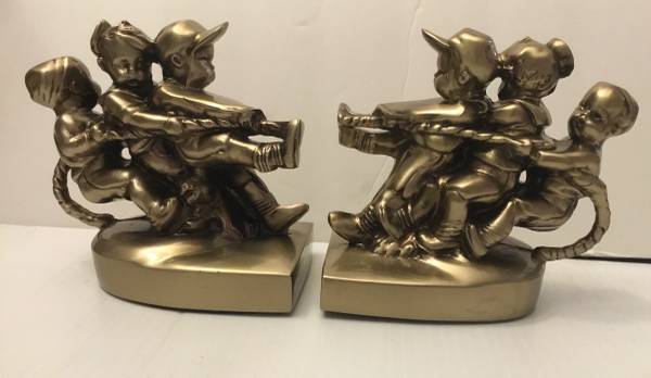 Vintage Tug of War Heavy Brass Bookends 1