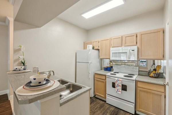 $1,455 / 2br - 1062ft2 - Resident Referral Program, Gift Wrapping Station, Resort-Style Pool (12750 Briar Forest Dr, Houston, TX)63906679861762124