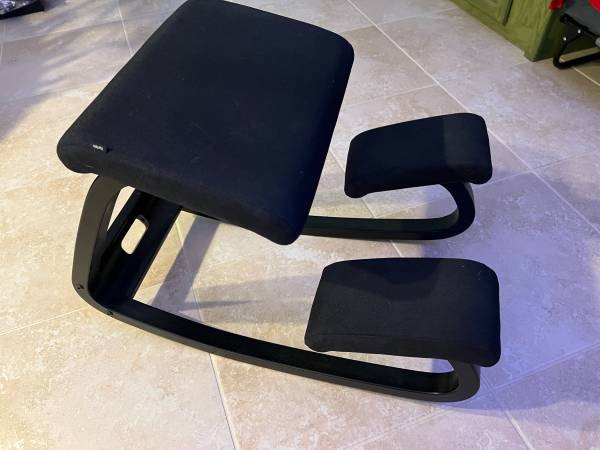 Varier Variable Balans Kneeling Chair 1