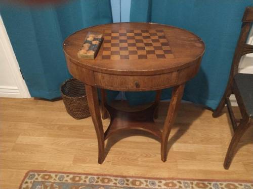 Antique Oval Checker Table with checkers 1