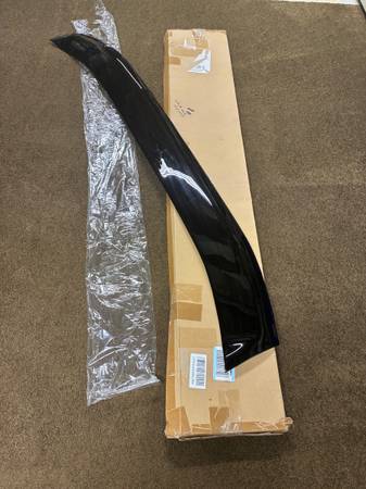 Ford Bronco Hood Deflector 1