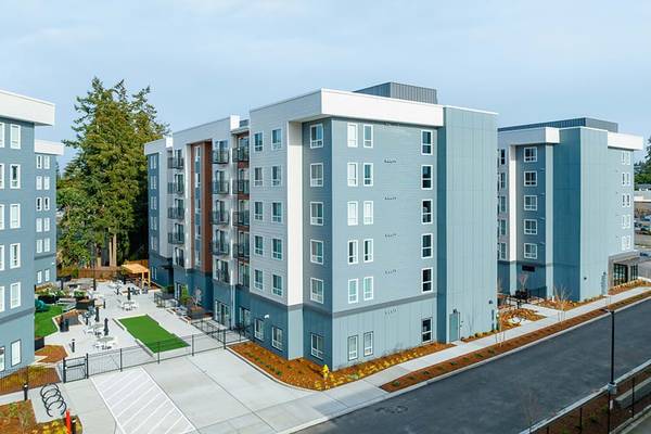 $1,725 / 1br - 751ft2 - Fitness Center, Community Room, Media Center (20057 Ballinger Way NE, Shoreline, WA)63814684395395124
