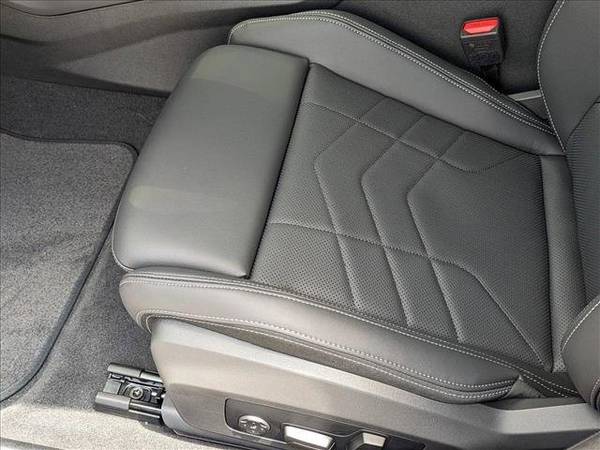 Sedán BMW Serie 2 228 xDrive tracción en las cuatro ruedas AWD 2025 - $48,225 (Llame *(240) 453-4963* para confirmar disponibilidad al instante)63616305836163123