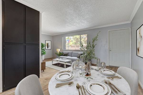 $890 / 1br - 630ft2 - Swimming Pool, Carport, Clubhouse Wifi (5101 E Twain Ave, Las Vegas, NV)63907025719299123