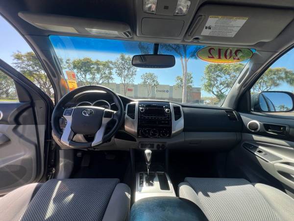 2012 Toyota Tacoma double cab - Photo 15