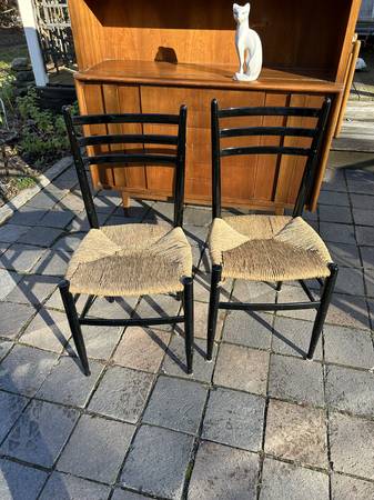 (2)  Gio Ponti style Italian ladderback rush seat chairs as-is A228 1
