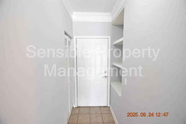 $1,675 / 1br - 867ft2 - 4207 S. Dale Mabry Unit 2410, 4th floor, gated, assigned parking, (South Tampa)63991086418178123