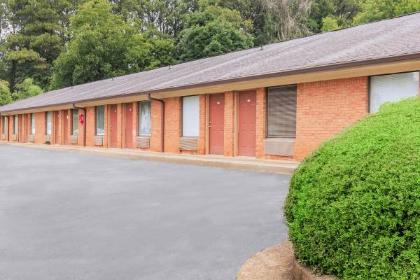 Studio 1/BA, Guest Parking, Marietta GA 1