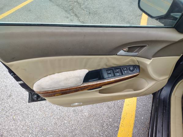 This car will last 10 more years - $2,800 (Kenner)63624863809155124