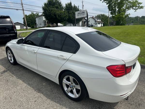 ¡IMPRESIONANTE! Sedán BMW 320i xDrive AWD 2014 - $11,500 (Canonsburg)63654694859905123