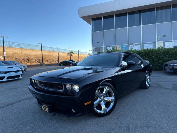 2012 Dodge Challenger For Sale, Drives Excellent, Clean Title, CarFax 1