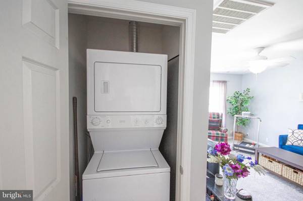 $1,300 / 1br - 840ft2 - cuenta con 1 dormitorio y 1 baño (Salisbury, MD)63806890373763121