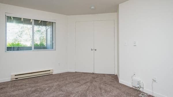 $1,544 / 1br - 773ft2 - ¡Venga a vivir al Main Street Village! Lavadora/secadora en la unidad. ¡Recorra hoy! (Tigard - Parque Fanno Creek)63820824392963122