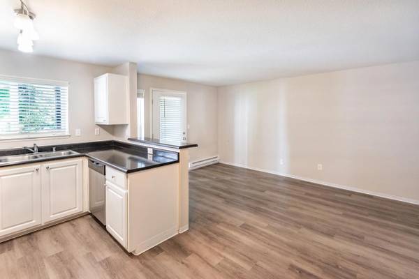 $1,487 / 1br - 691ft2 - Fireplace, TV Lounge, Free Wi-Fi in Common Areas, Tour Today63786707657731120