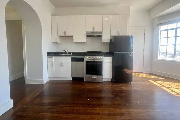$1,101 / 1br - !!Bright City Living—1BR/1BA in Central San Francisco!! (Tenderloin)64000755507075122