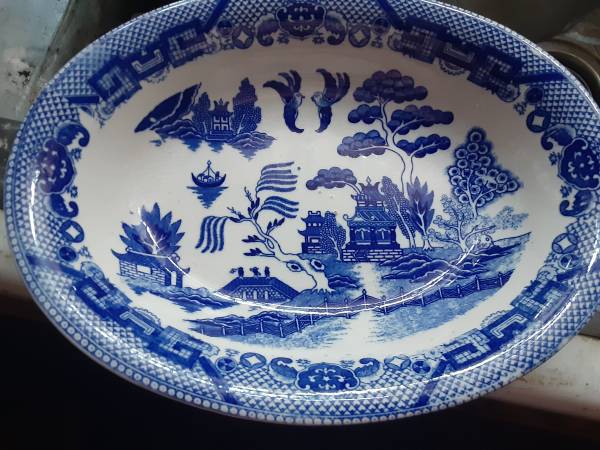 Blue Willow  Serving  Dish 1