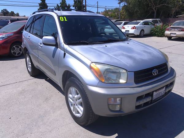 2001 Toyota RAV4 L 2WD - $3.995 (brentwood / oakley)634708974754591229
