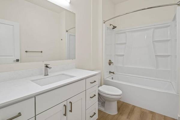 $1,722 / 2br - 912ft2 - EV Charging Stations, Playground, Vaulted Ceilings63850637929089124