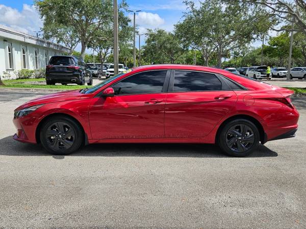2022 Hyundai Elantra SEL Sedan - $15,540 (Hialeah)63470424785409121