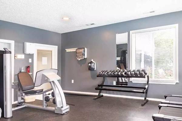 $1,474 / 1br - 900ft2 - Now showing! Gorgeous 900 Sq Ft 1 bed, 1 bath! Wonderful deal! (Richmond)64027111514625122