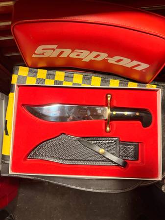 Snap On by Case Collectible 1