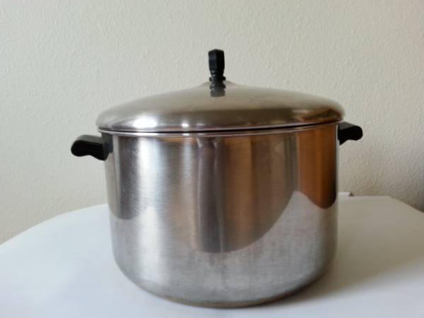Stainless Steel 8-Quart Stack 'N Steam Cooking Pot & Steamer 1