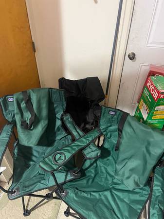 3 collapsible camping chairs 1