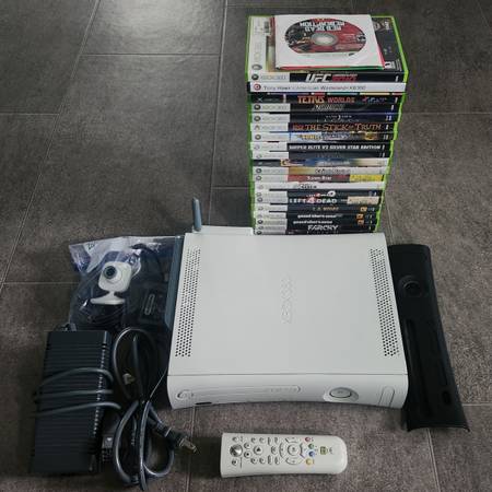 Xbox 360 and 26 Games Bundle 1