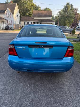 2007 FORD FOCUS SE 52K LOOKS AND RUNS NEW - $6,500 (Derry)63486553184001122