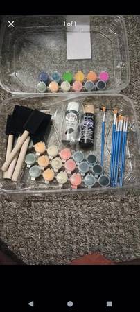 Complete Art & Paint Kit with Brushes 1