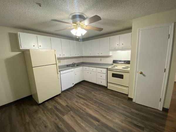 $1,766 / 2br - 875ft2 - No Security Deposit, Choose a Flexible Lease & Furry Friends Allowed! (29 Capron Road, Milford, NH)63931519681283123