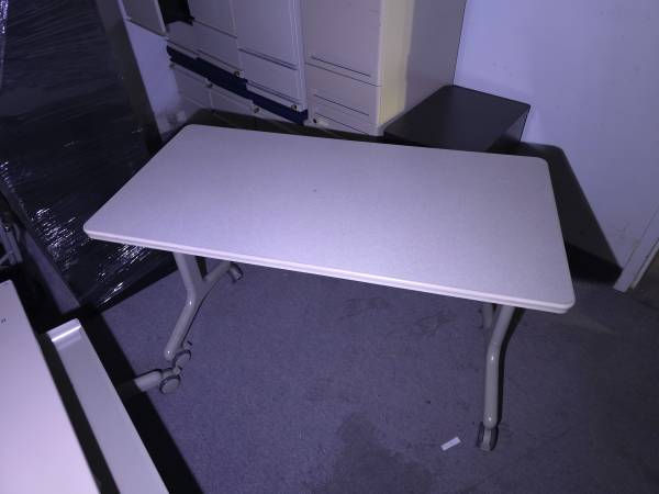 Mobile Nesting Training Table 1