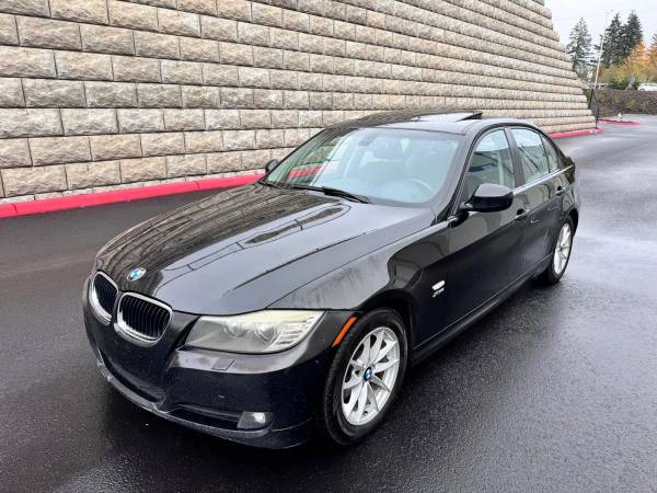 2010 BMW 3 Series 1