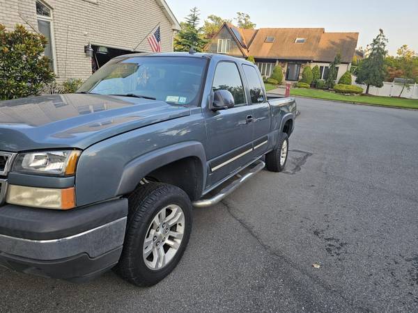 2006 Chevy Silverado 1500 LT Z71 - $2,000 (Staten Island)63470617780737123