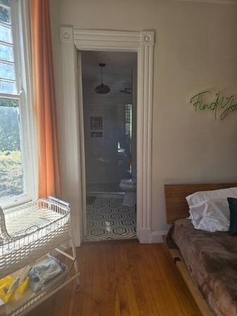 $500 / 500ft2 - Looking for holistic health practitioner to rent office space (Cincinnati)63974471416578124