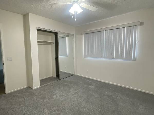 $1,650 / 3br - 1250ft2 - Beautifully Renovated 3BR Home with Garage & Spacious Yard (Riverside)64030485660418121