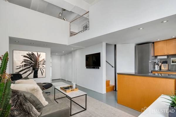 $3,300 / 1br - 843ft2 - Lujo moderno en este hermoso loft reformado de época (Greenwich Village)63862608678401121