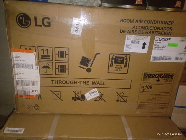 LG 11,800 BTU A/C 1