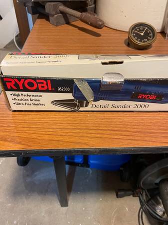 Ryobi Detail Sander 1