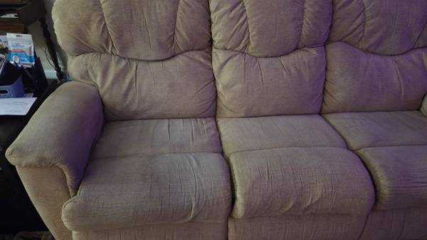 Lazyboy sofa 1