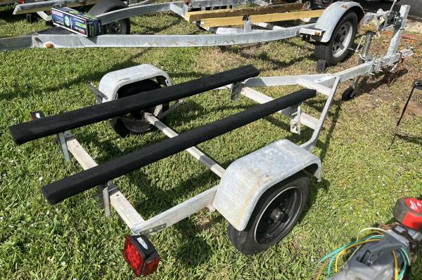 Galvanized   jet ski trailer in excellent condition. New LED lights, n 1