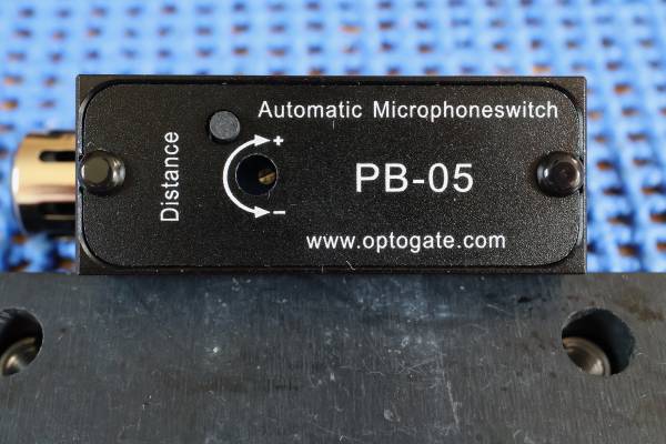 Optogate PB-05 M Mic Mute Switch and Automatic Vocal Noise Gate 1