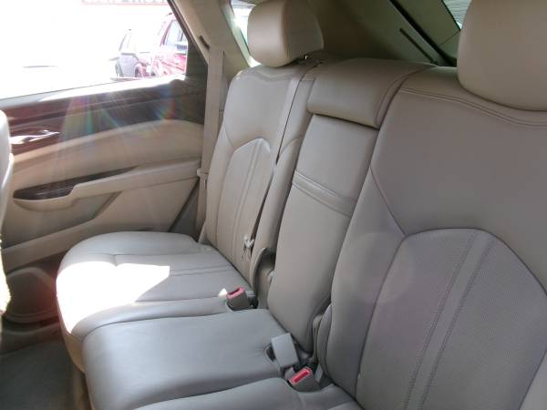 2013 CADILLAC SRX DE LUJO - $5.395 (WAYNE    MI)63488230874625122