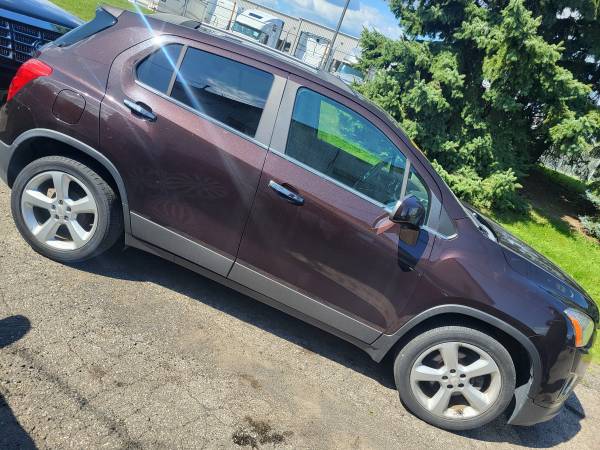 2015 Chevrolet Trax. Leather moon. Gas saver suv - $4,800 (Clinton Township)63488121487617121