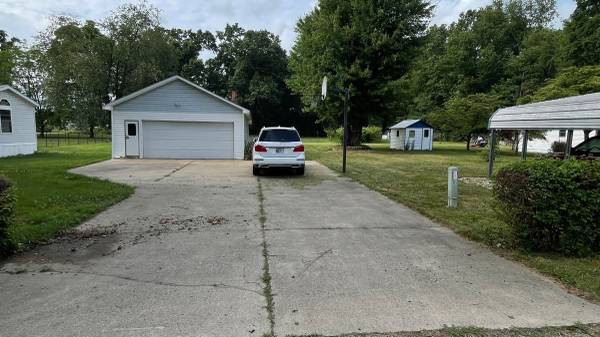 $95,000 / 2br - 1034ft2 - Casa para remodelar en el condado de Elkhart, garaje grande, casi una hectárea completa (Elkhart)63665959499393121